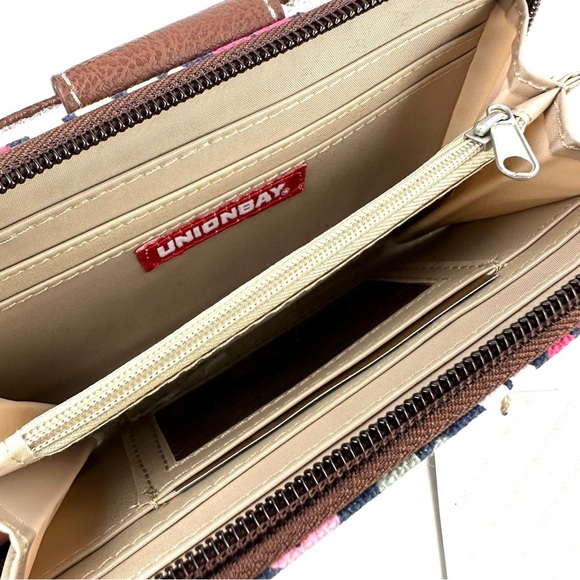 Union Bay Wristlet Wallet Cell Phone Holder Floral Canvas Brand New - Picture 4 of 6